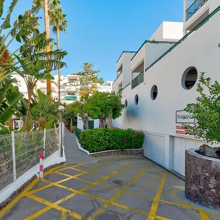 アパート Exclusive 2bedrm Aircon 200m アデヘ