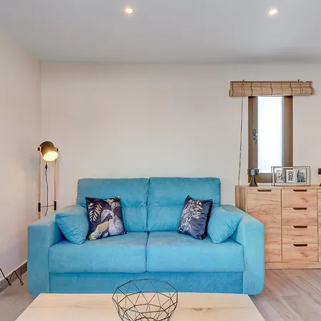 アパート Exclusive 2bedrm Aircon 200m